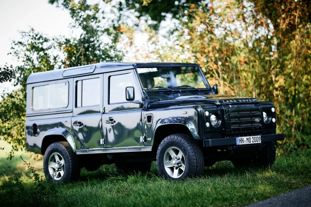 CarConversion Land Rover Defender 110 00028